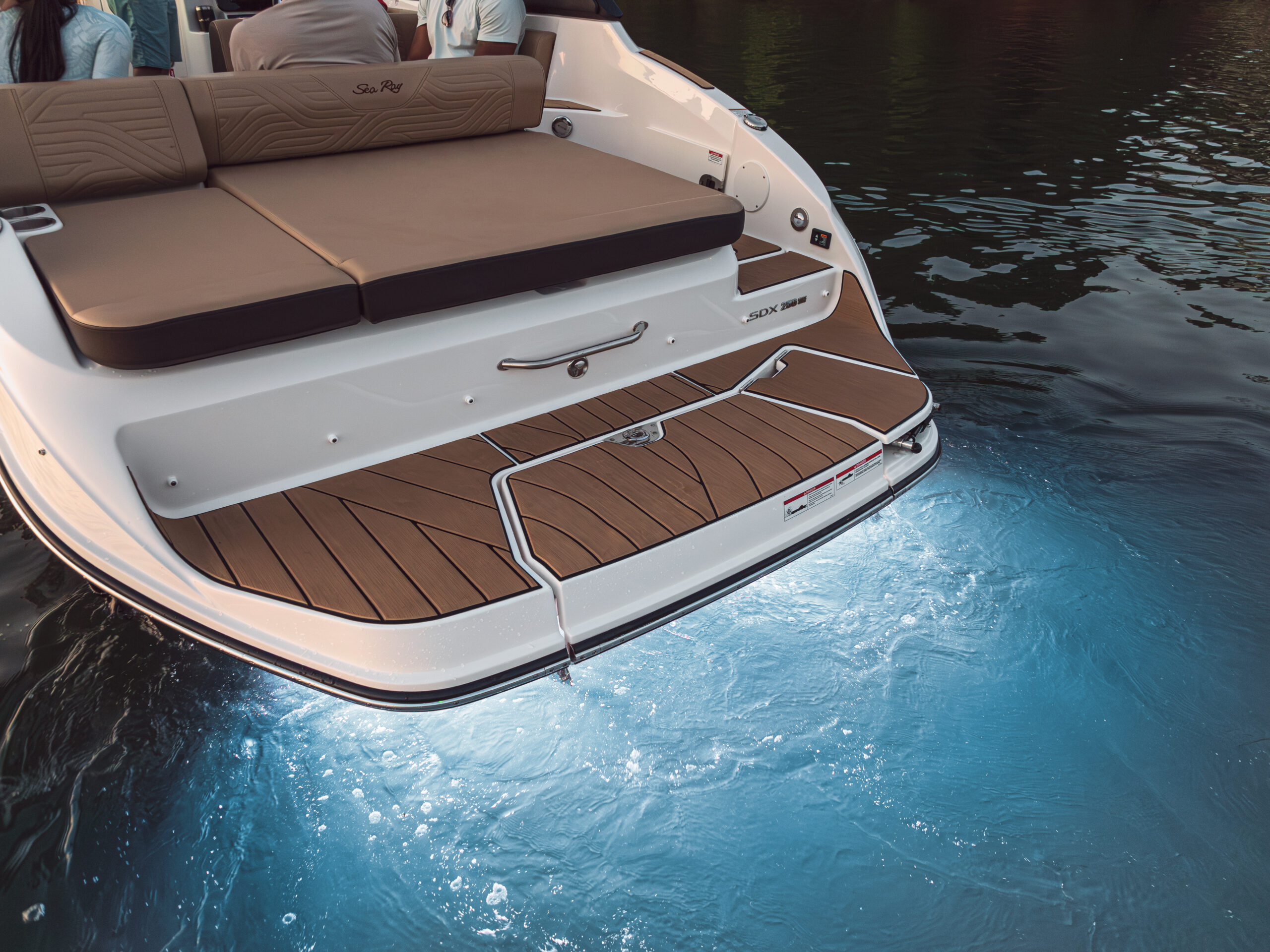 SDX 250 Surf swim platform