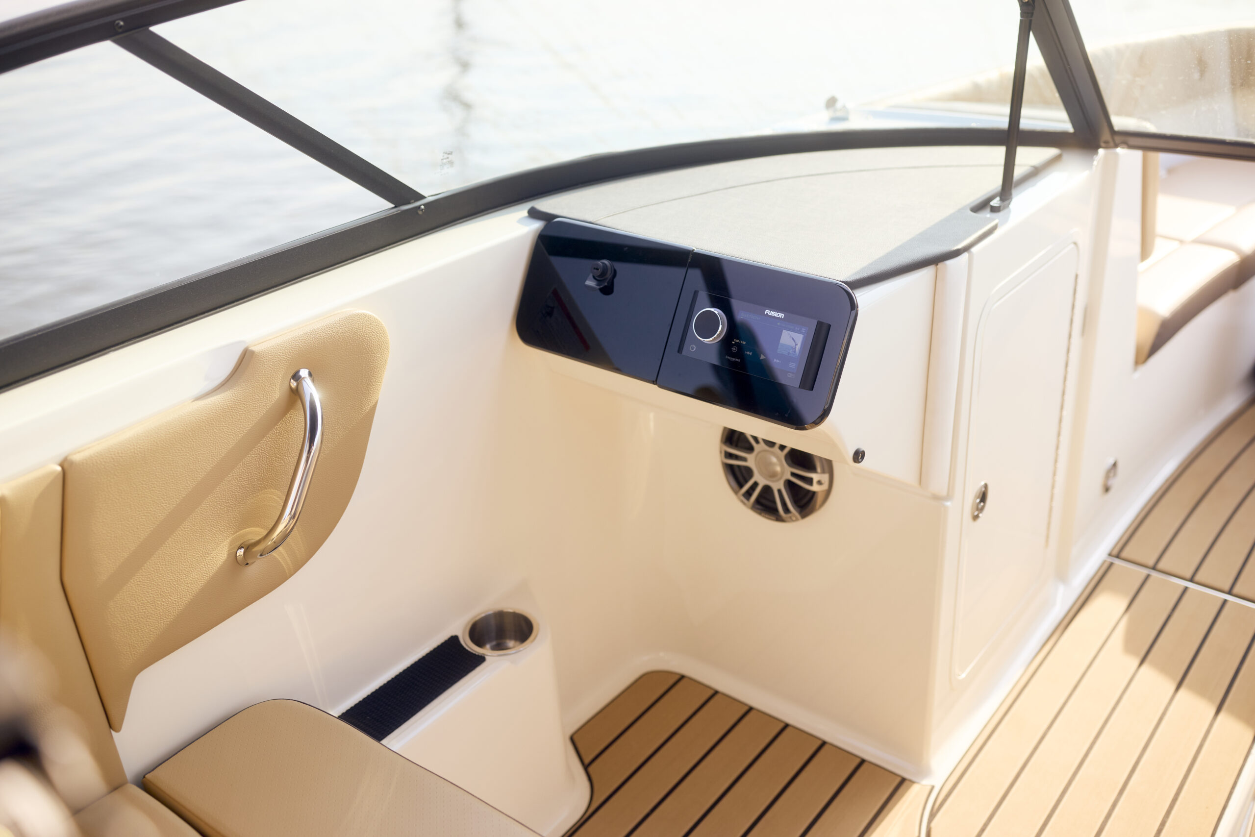SDX 270 Surf glove box and Fusion® audio display